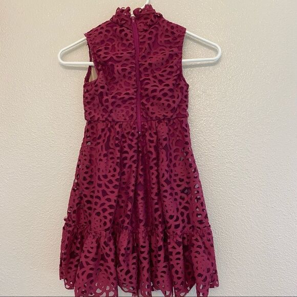 Weissman Dance lyrical costume YOUTH
11226 Burgundy berry dress MC child 10/12 - Picture 6 of 10